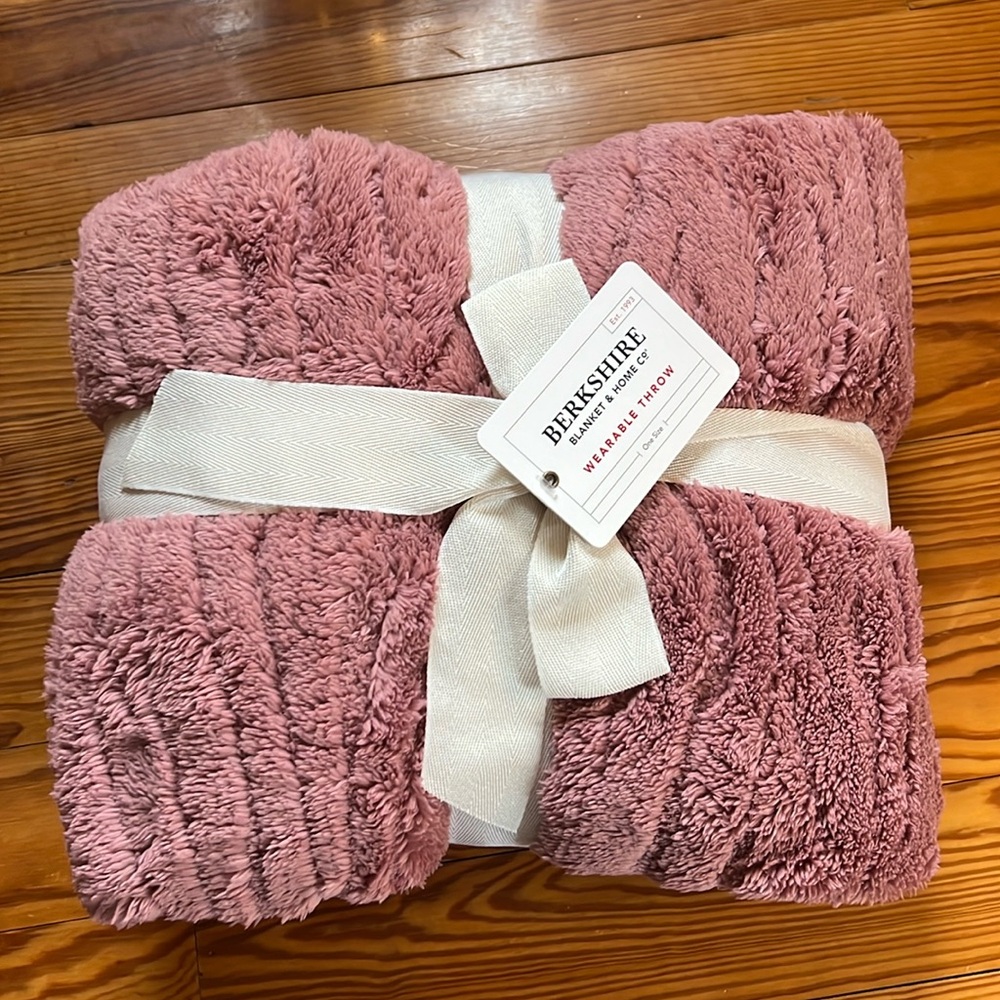 Berkshire Blanket wearable throw